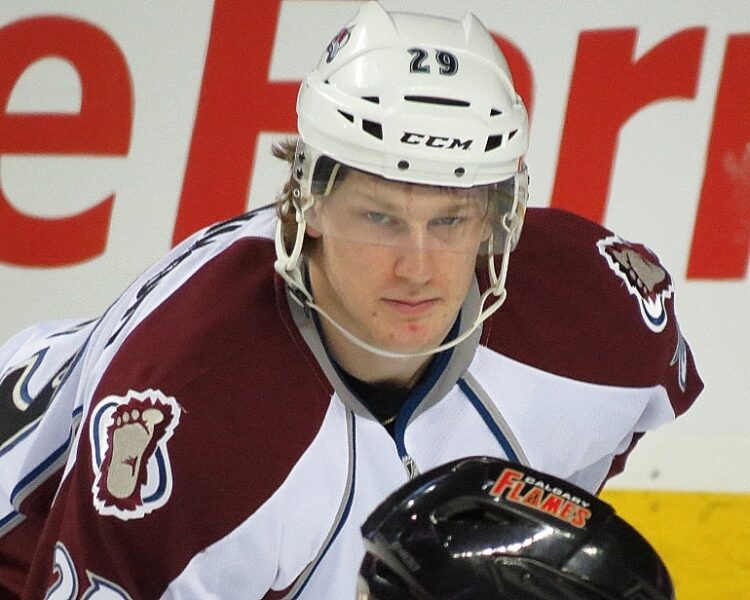 Nathan_MacKinnon