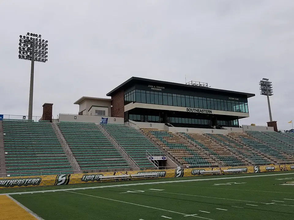 960px-Strawberry_Stadium_(Hammond,_Louisiana)